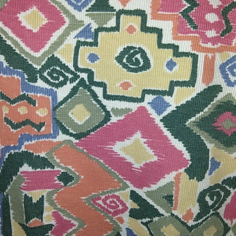 Multi patterned top - Picture 2 of 5